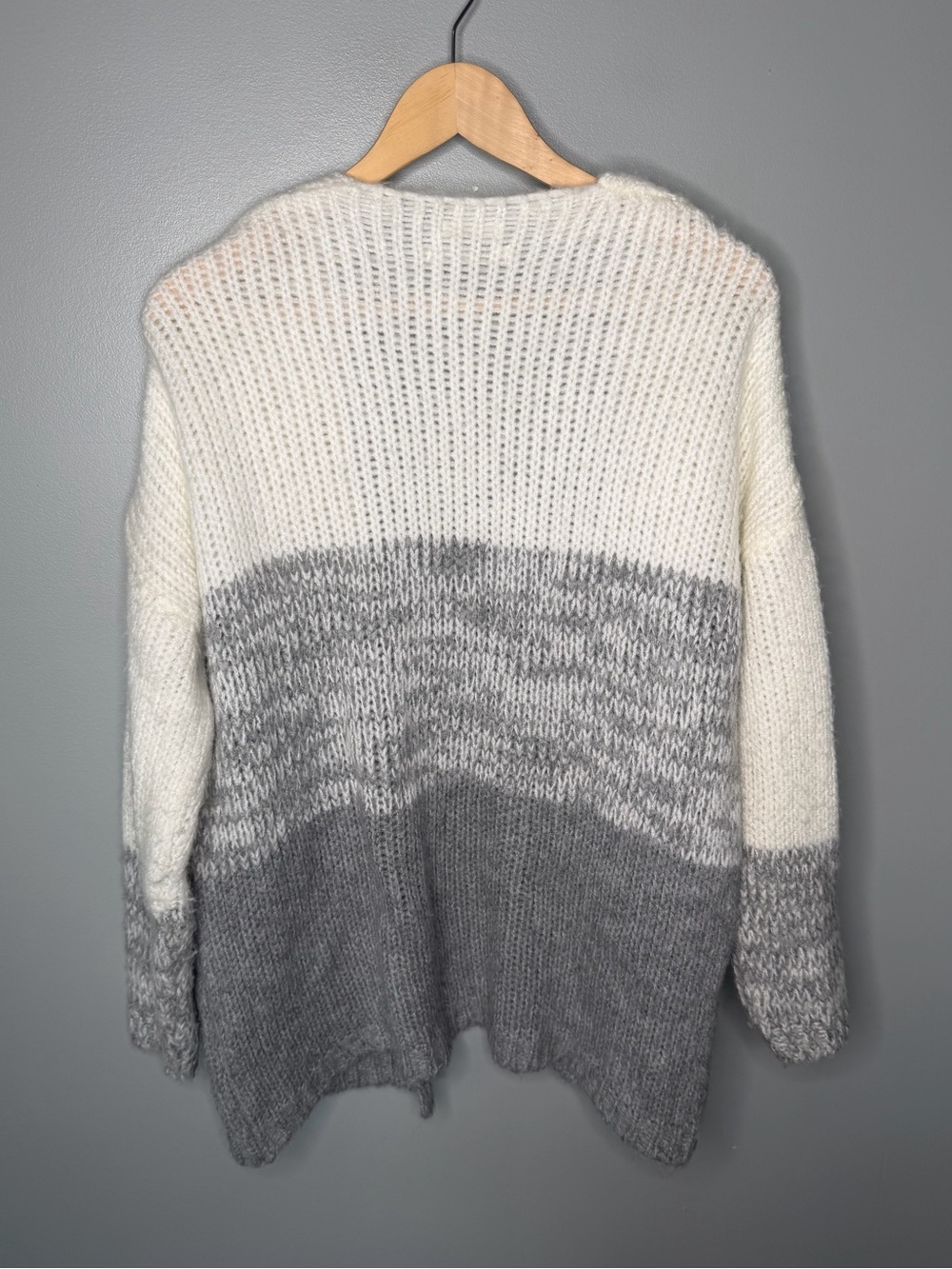 Anthropologie Vera Grey Colorblock Cardigan - Picture 3 of 10